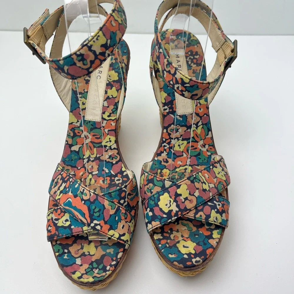 Marc Jacobs Vintage Floral Print Woven Platform Wedge Retro Sandals